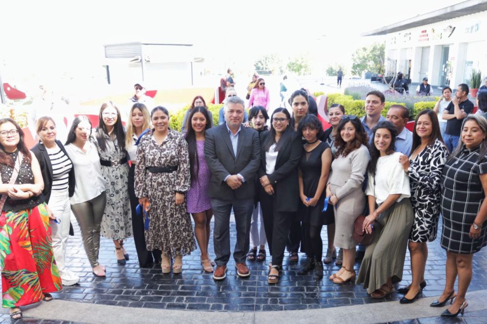 Inaugura alcaldesa suplente de Corregidora exposición “Mujeres en el Arte”